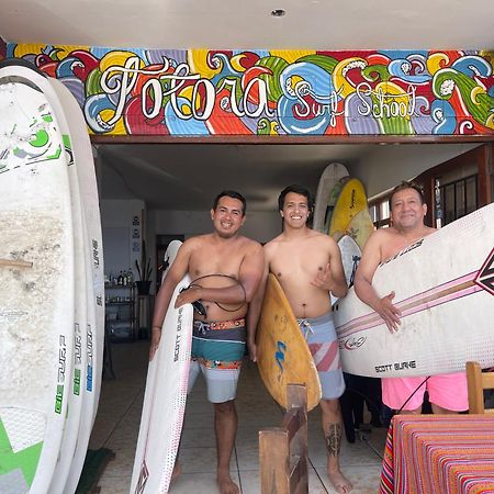 Totora Surf Hostel 후안차코 외부 사진