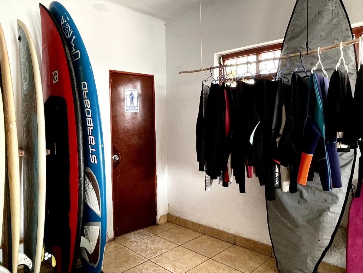 Totora Surf Hostel 후안차코 외부 사진